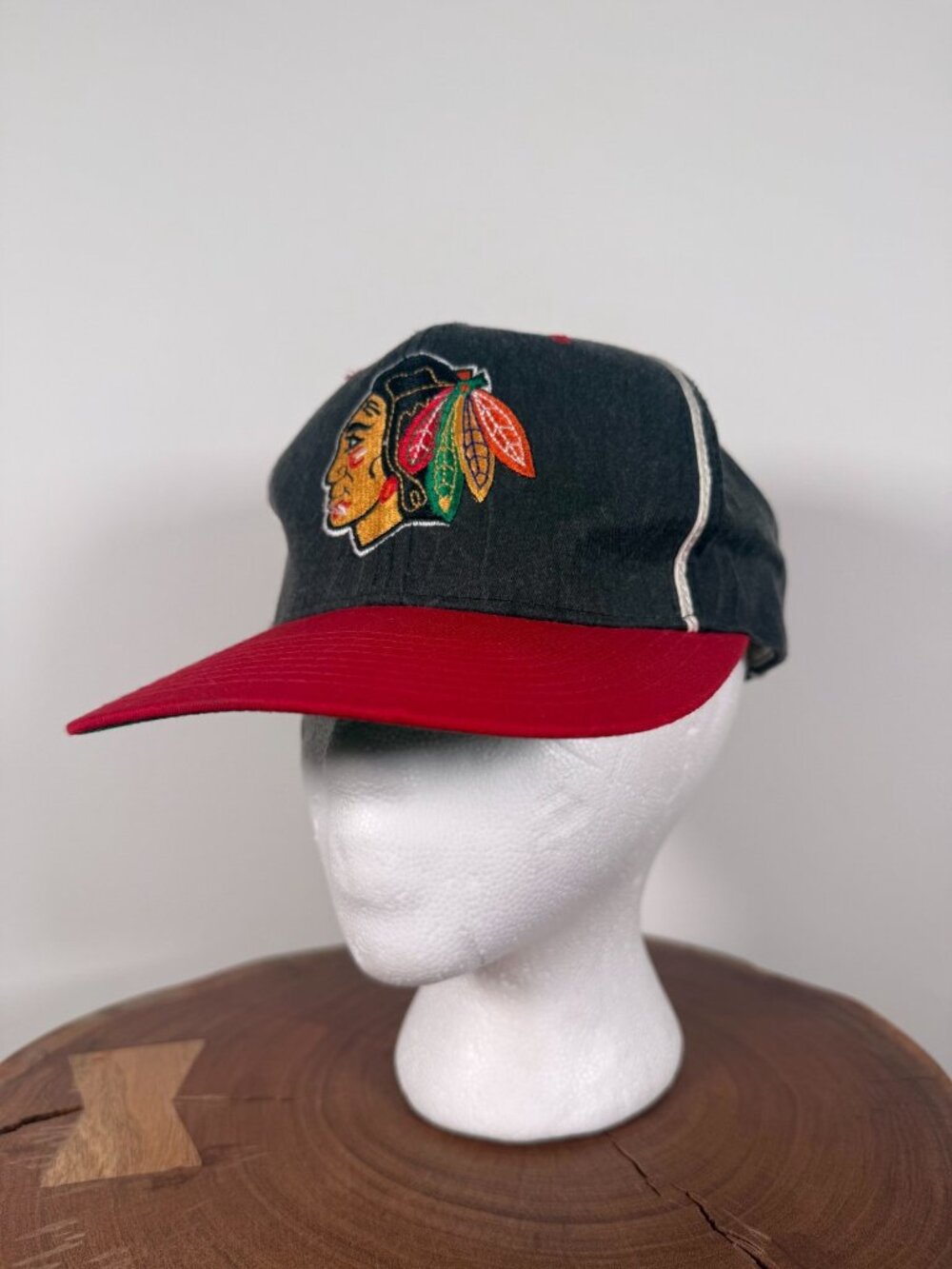 Vintage NHL Chicago Blackhawks Hockey Hat